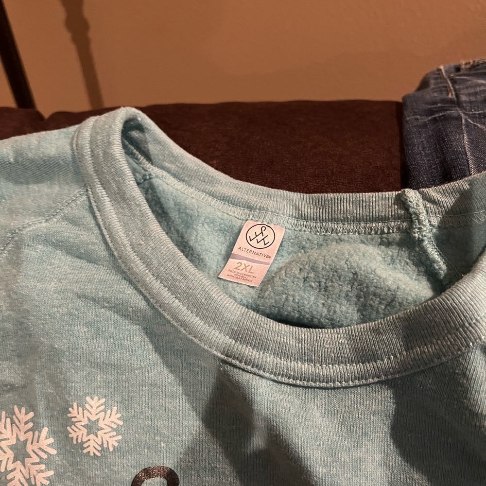 2xl worn several times but in good condition snowman sweatshirt